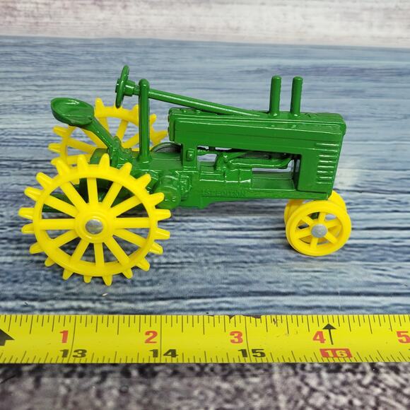 Vtg scale models 1/43 or 1/32 scale Diecast John Deere n/front tractor green/yel - Picture 5 of 7